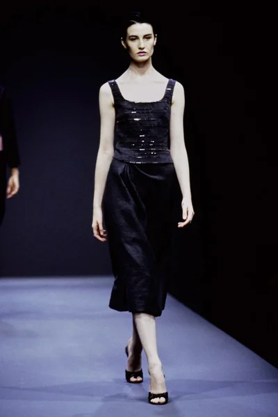 Look 50